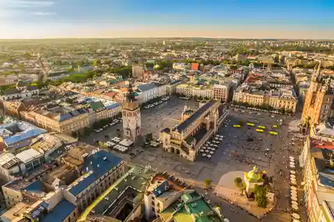 Kraków: piesza wycieczka z audioprzewodnikiem po Starym Mieście z zestawem słuchawkowym