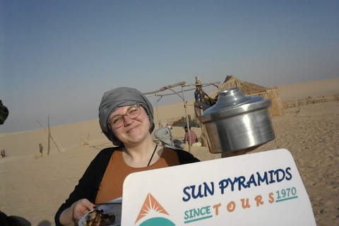 Cairo: Overnight White Desert & Bahariya Oasis Private Tour