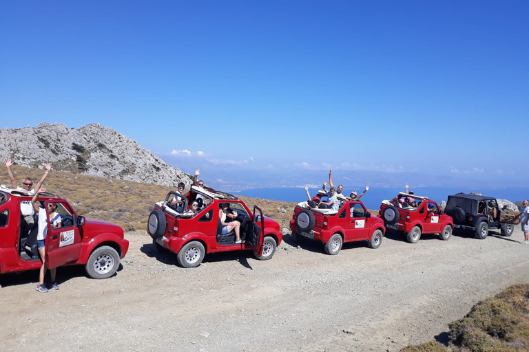 Jeeptour : Genieße die Schönheit des östlichen Kretas an einem halben Tag.Jeeptour: Genieße die Schönheit des östlichen Kretas an einem halben Tag.