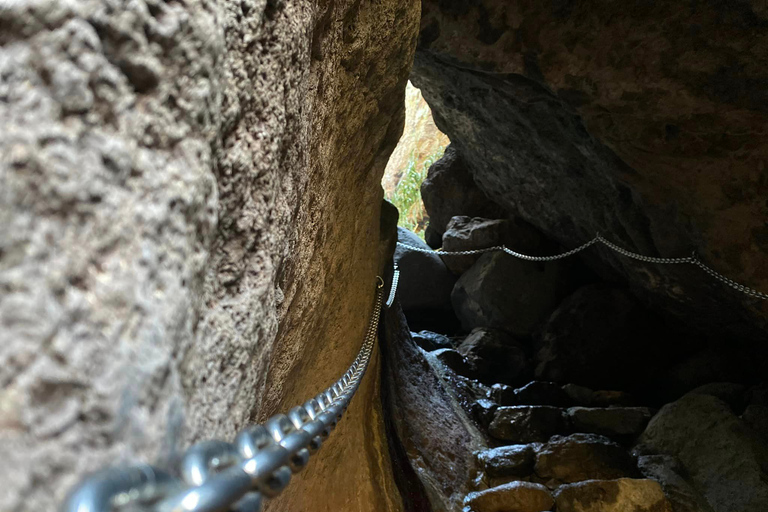 Depuis Los Gigantes : Randonnée dans le canyon de Masca avec retour en bateau-taxi