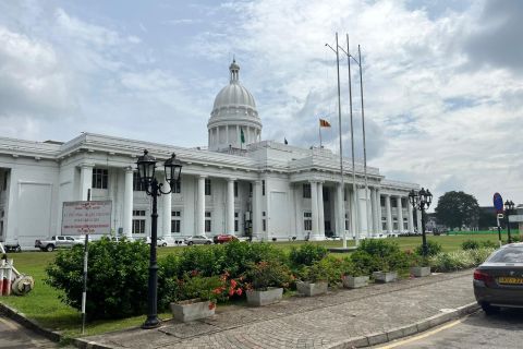 Colombo City Tour with Historical Places ( All Inclusive )