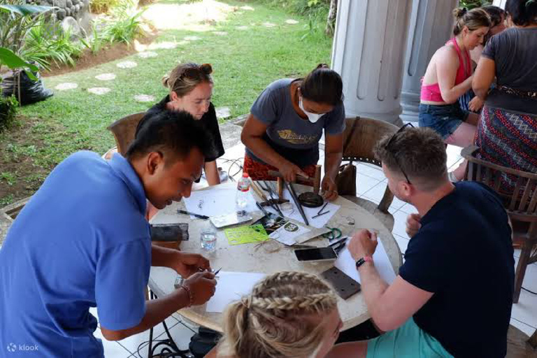 Ubud: aula de fabricação de joias