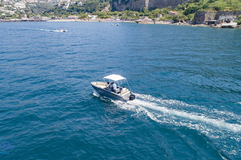 Sorrento: Private Sunset Cuise with Prosecco and Limoncello Up to 4 people and 40HP boat