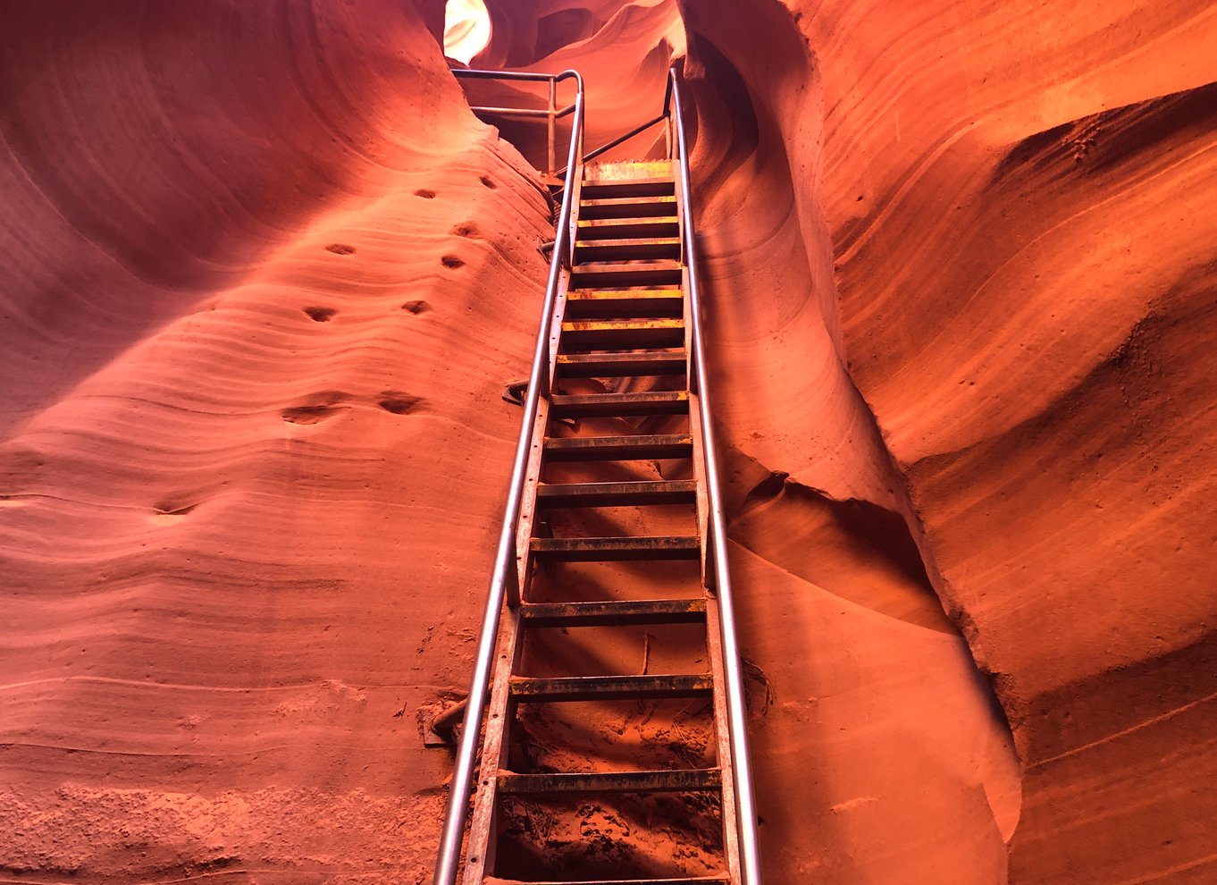 Page: Lower Antelope Canyon-tur med en trænet Navajo-guide