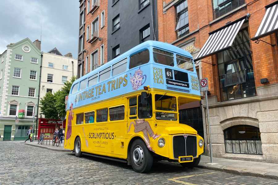 Dublin: Nachmittagstee & Tour im Oldtimer-Bus