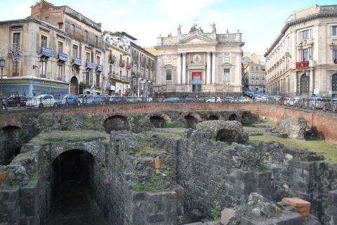 Catania: tour a piedi dei sotterranei e del cibo di strada