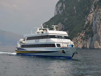 Traghetto di andata e ritorno da Salerno ad Amalfi, Capri e Positano