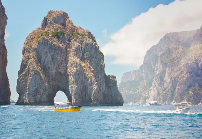 Capri: Ganztägiges Fährticket nach Amalfi und Positano