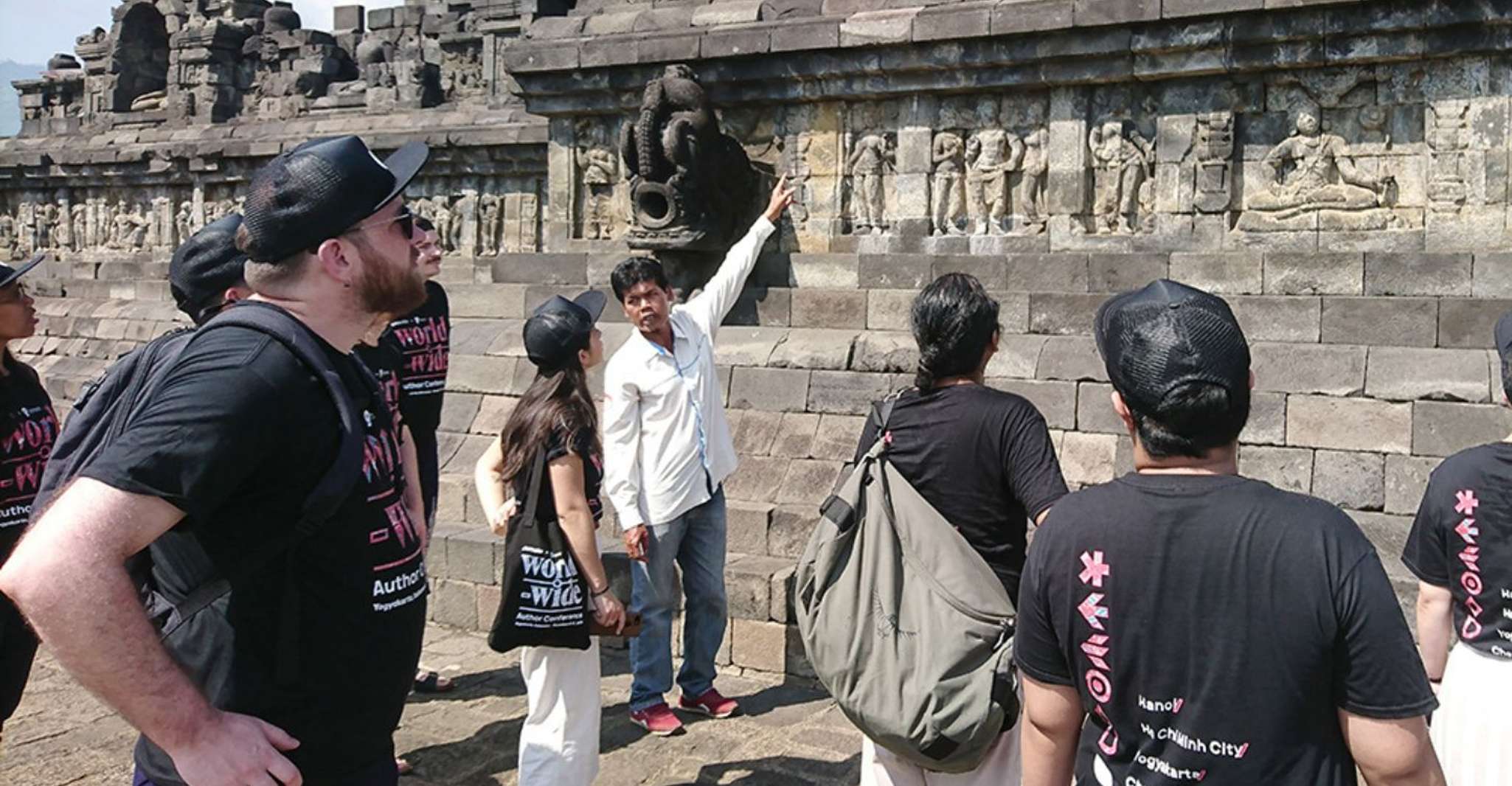 Yogyakarta, Borobudur et Prambanan Temple Tour avec escalade - Hizvo