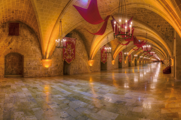 Valletta: The Malta Experience &amp; Tour of Sacra Infermeria