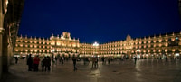 Salamanca, Local Legends Evening Walking Tour in Spanish - Housity