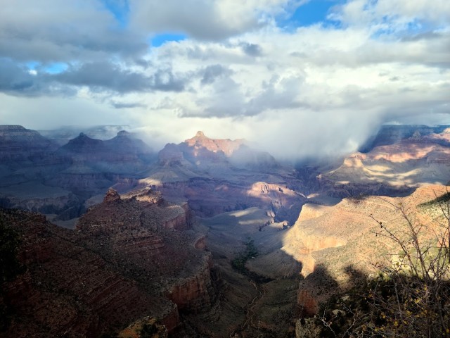 Visit Arizona Grand Canyon National Park Tour with Lunch & Pickup in Grand Canyon, AZ