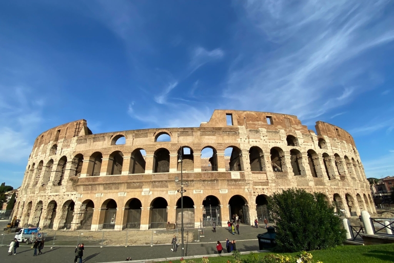 Rzym: Ekspresowa wycieczka po KoloseumWycieczka po hiszpańsku