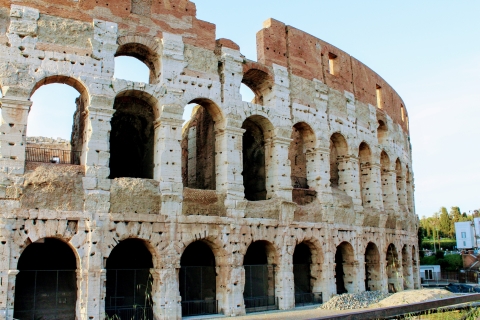 Rome: Express Colosseum Tour Tour in Spanish