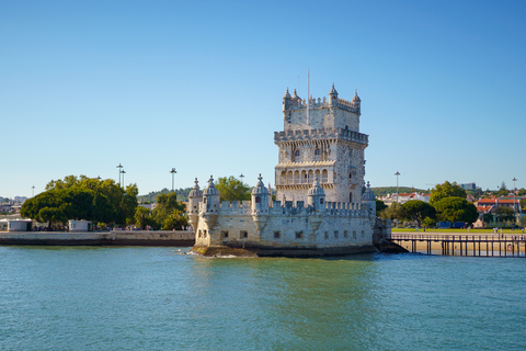 Lisbon: Tagus River Boat Tour with Brunch Lisbon: Tagus River Boat Tour in the Morning