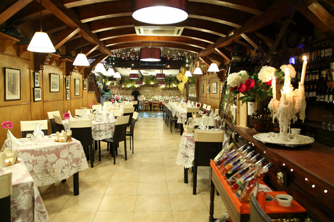 Malta: Folklore Dinner Show at a Traditional Restaurant Without Transportation