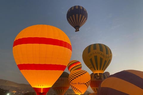 From Hurghada: Luxor Over-Night with Hot-Air Balloon Ride