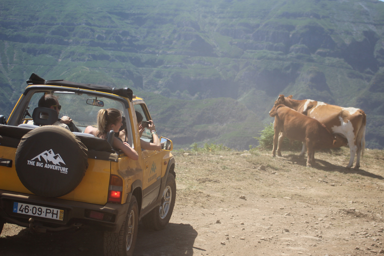 From Funchal: Cabo Girao, Safari Tour on Mountains & Poncha