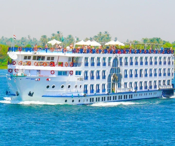 From Cairo: 3-Day Nile Cruise with Hot Air Balloon & Flights