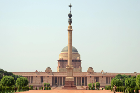 Vanuit Delhi: rondleiding door het Rode Fort, Qutub Minar en Humayu-tombe van 8 uurAlleen chauffeur, vervoer en gids