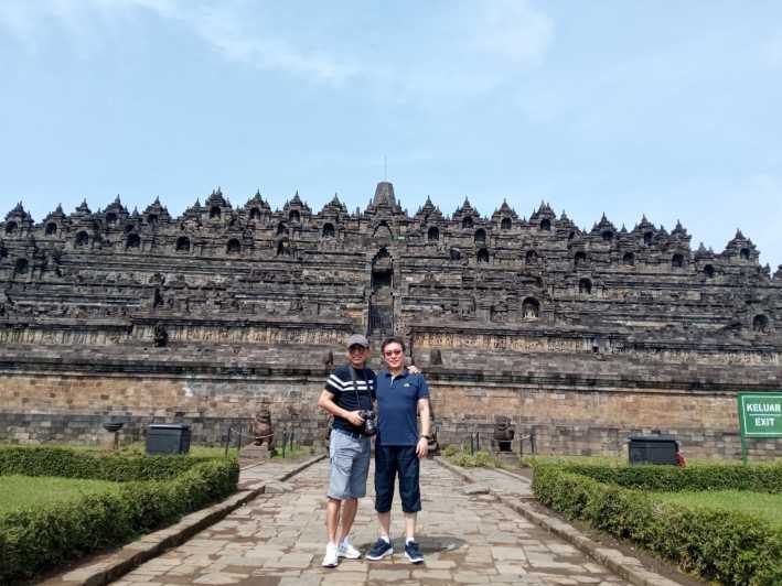 Yogyakarta: Borobudur Climb,Bromo & Ijen 4-day Private Tour