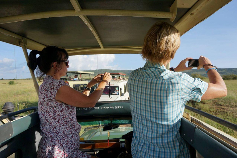 SAFARI BUDGET DE 3 JOURS DANS LE MAASAI MARA EN 4X4 LAND CRUISER