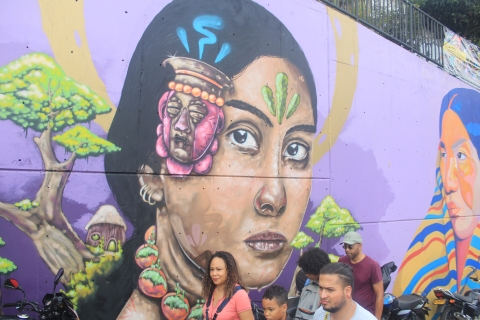 Medellín: Historic Comuna 13 Graffiti Tour with Local Guide (nl) 87383