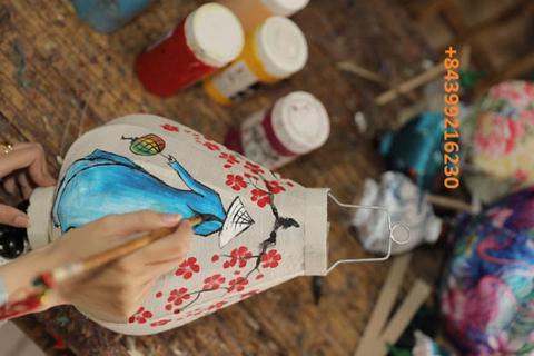 Hoi An: Bamboo Silk Lantern Making and Painting Class
