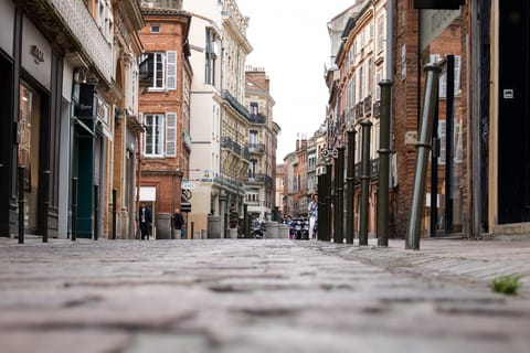 Toulouse : Outdoor Bachelor Party