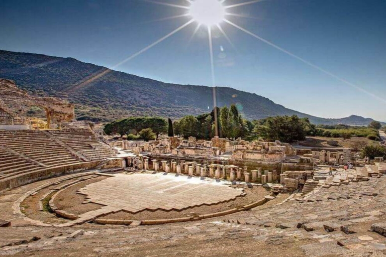 Van Bodrum: Dagtour Pamukkale en Hierapolis met lunchRondleiding zonder toegangsprijzen