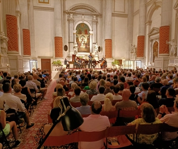 Venice: Vivaldi's Four Seasons Concert & Music Museum Visit