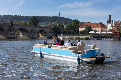 Praag: BierboottochtPraagse bierboot