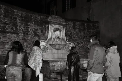 Rom: Paranormale Nachtwanderung & geheime Hinterhöfe
