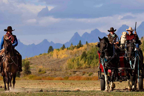 Jackson Hole: Dinner Cookout & Bridger-Teton Horseback Ride
