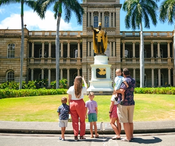 Oahu: Pearl Harbor, Arizona Memorial & Honolulu City Tour