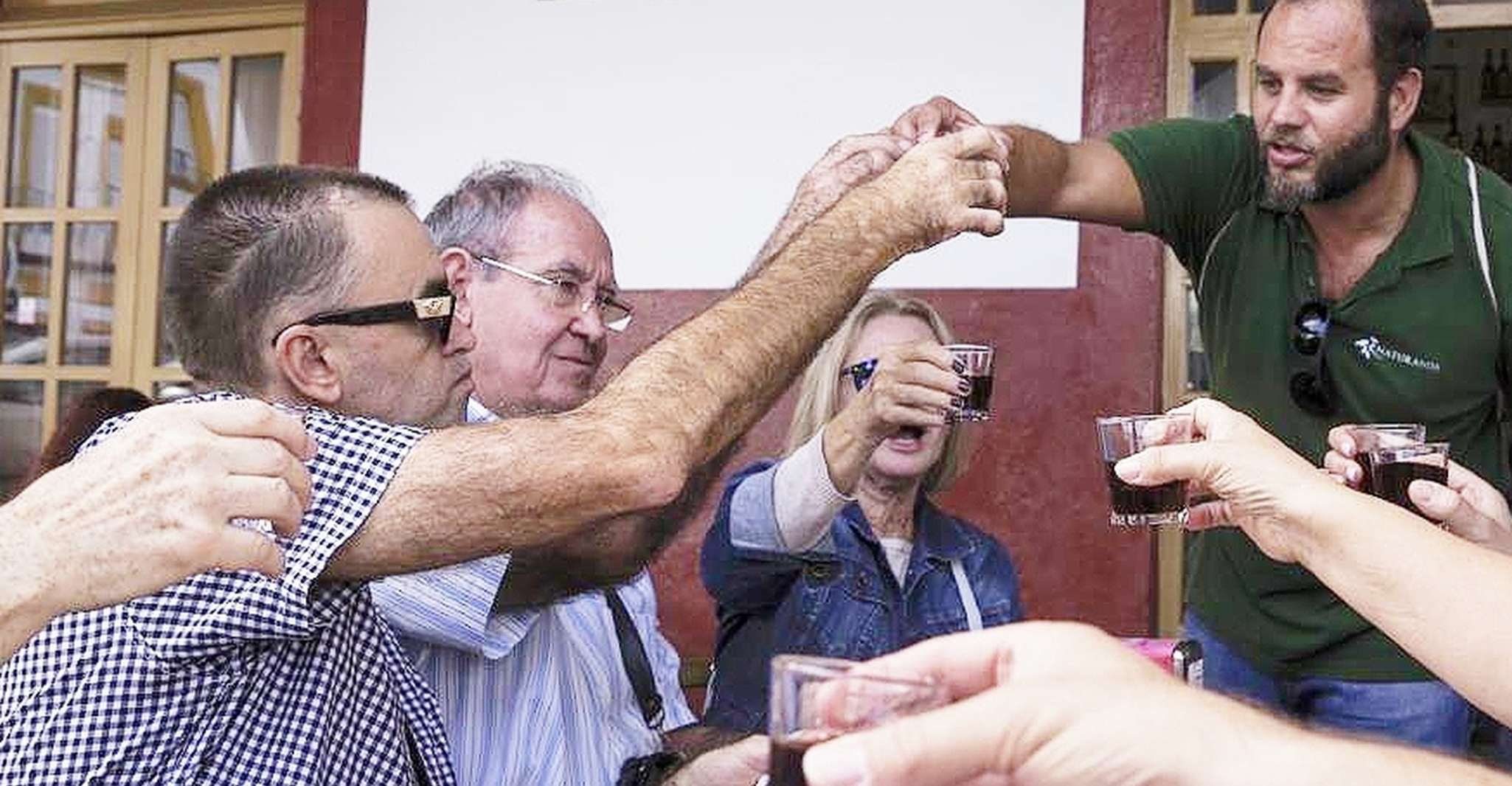 Jerez, Visita guiada a la bodega con cata de vinos - Hizvo