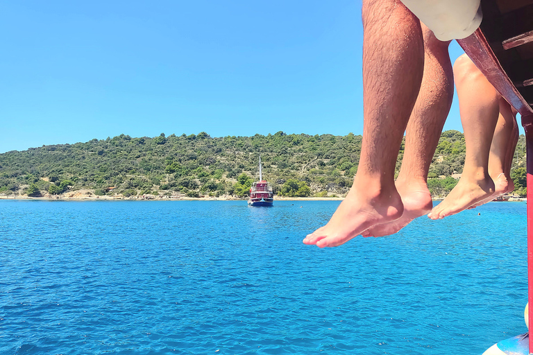 Split: All-Inclusive 3 Islands and Blue Lagoon Cruise Split: 3 Islands and Blue Lagoon Cruise with Lunch & Drinks