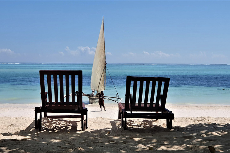 13-daagse strand- en safarivakantie; Zanzibar en Selous G.R.