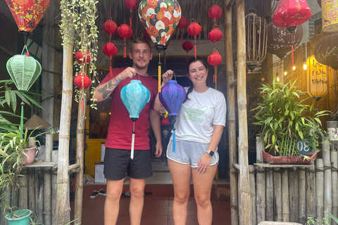 Hoi An: Bamboo Silk Lantern Making and Painting Class