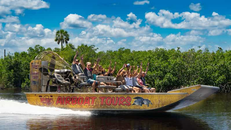 everglades airboat tour & alligator show