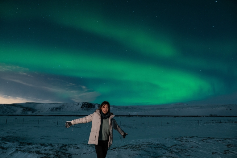 Von Reykjavik aus: Geführte Nordlicht-Tour mit Foto-Shooting