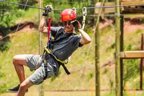 Idaho Springs: Clear Creek Ziplining Experience