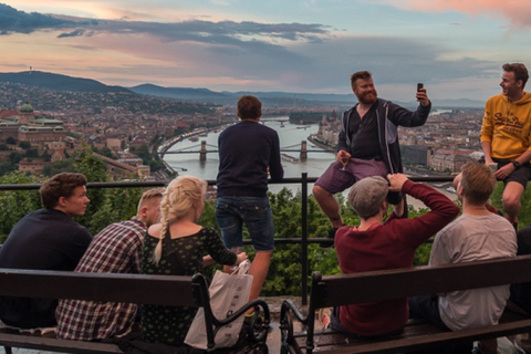 Budapeste: passeio noturno pela Colina do Castelo com o Bastião dos PescadoresLuzes e pontos turísticos da Colina do Castelo