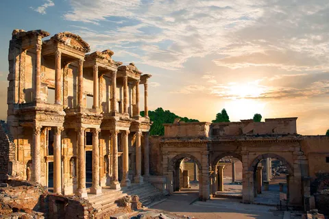 From Marmaris: Ephesus and Selcuk Tour with Buffet Lunch