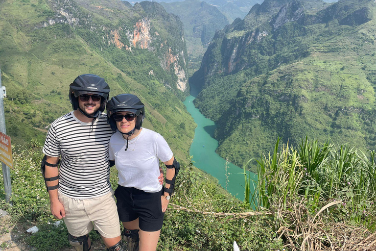 Hanoi: Trasferimento ad Ha Giang con autobus VIP a cuccettaDa Ha Giang a Hanoi