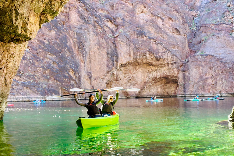 Willow Beach: Half-Day Emerald Cave Kayak Tour- 3 Caves in 1 Early Bird Special: Half-Day Emerald Cave Kayak Tour