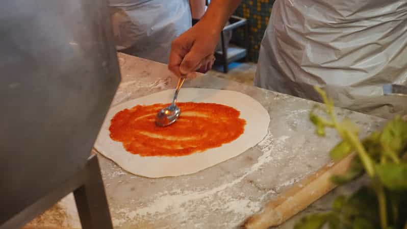 Rome Cours De Cuisine Traditionnelle Pour La Fabrication De Pizzas