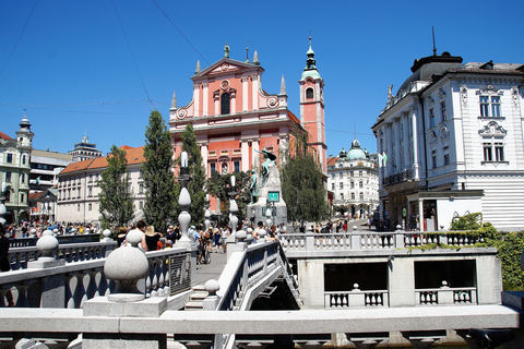 Meer van Bled en Ljubljana Privétour vanuit Zagreb