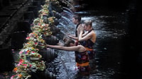 Tirta Empul, Temple Tour with Optional Spiritual Cleansing - Housity