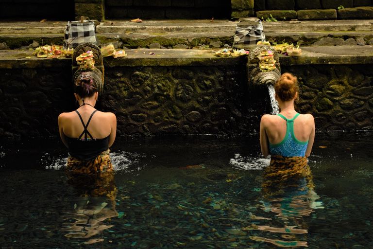 Tirta Empul: Visita al Templo con Limpieza Espiritual OpcionalReunión en Tirta Empul